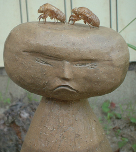 陶器オブジェ小便小僧の決断