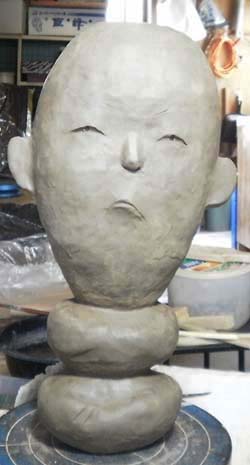 陶器オブジェ頑固一徹