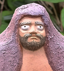 陶器の縁起物人形「達磨」