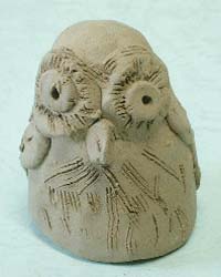 手びねりの陶人形・ふくろう