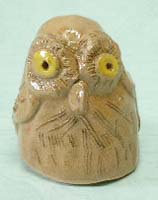 手びねりの陶人形・ふくろう