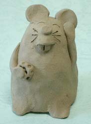手びねりの陶人形・干支のねずみ