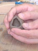 手びねり人形の顔を作ります