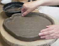 紐作りでウサギを制作