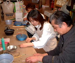 ｆｍ福岡・千香ちゃん雛人形・制作風景