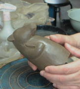 干支、猪（亥）人形を作ります。