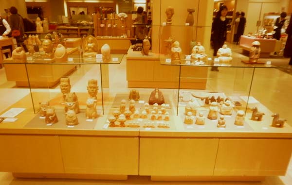 岩田屋　本店にて　展示会。