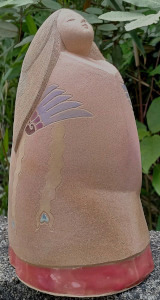 和の陶器の人形・風舞