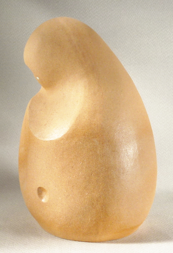 陶器の人形・祈り